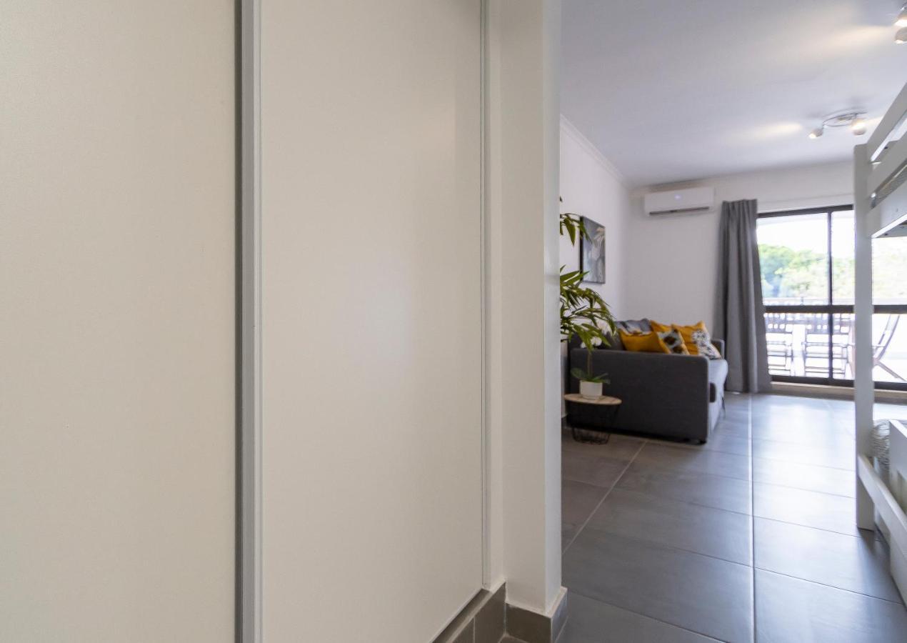 אלבופיירה Excellent Oura Apartments מראה חיצוני תמונה