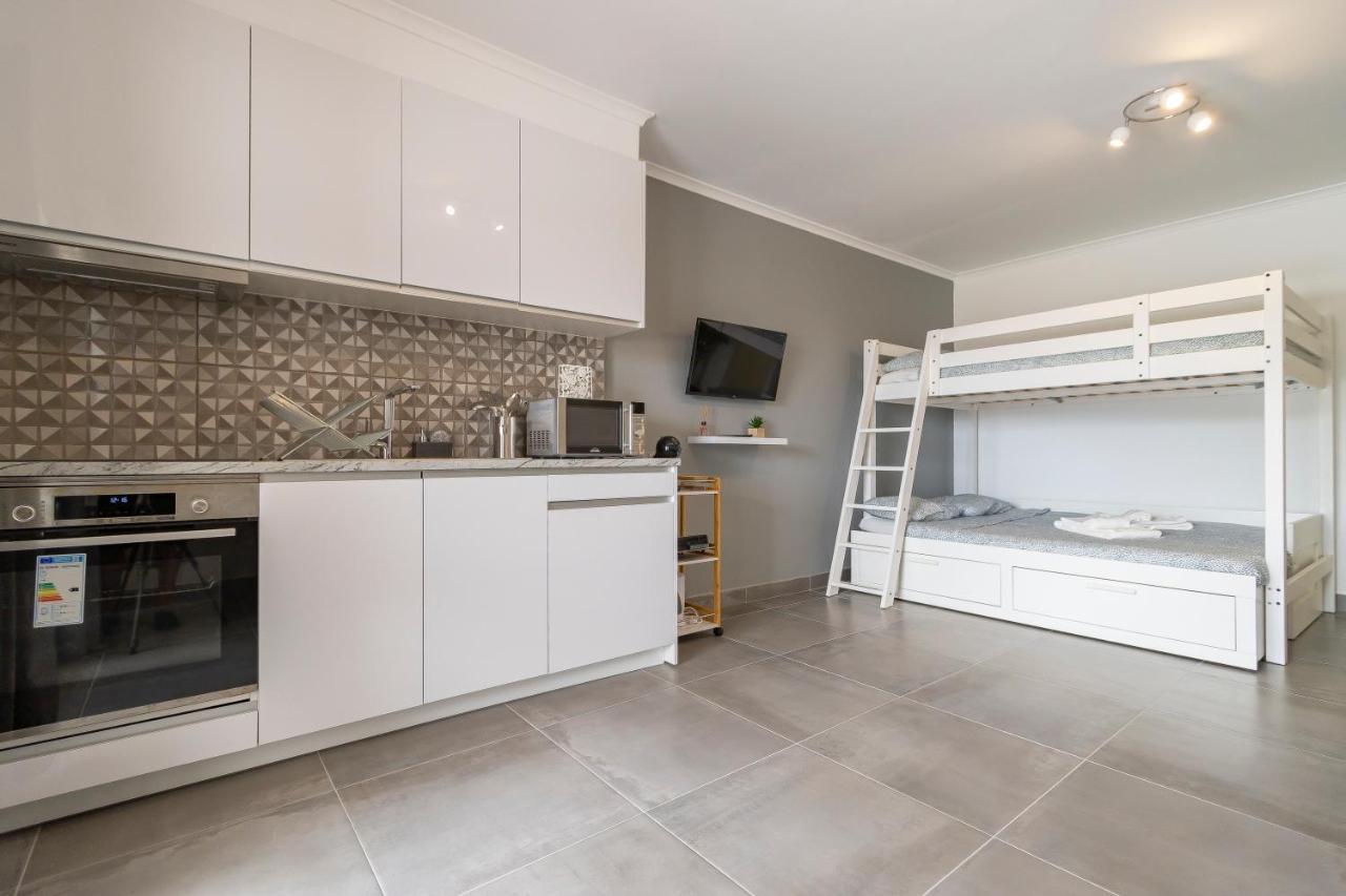אלבופיירה Excellent Oura Apartments מראה חיצוני תמונה