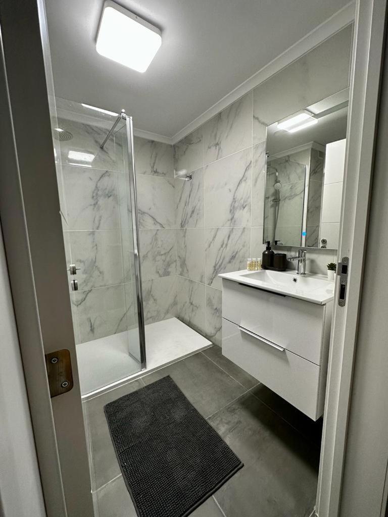 אלבופיירה Excellent Oura Apartments מראה חיצוני תמונה