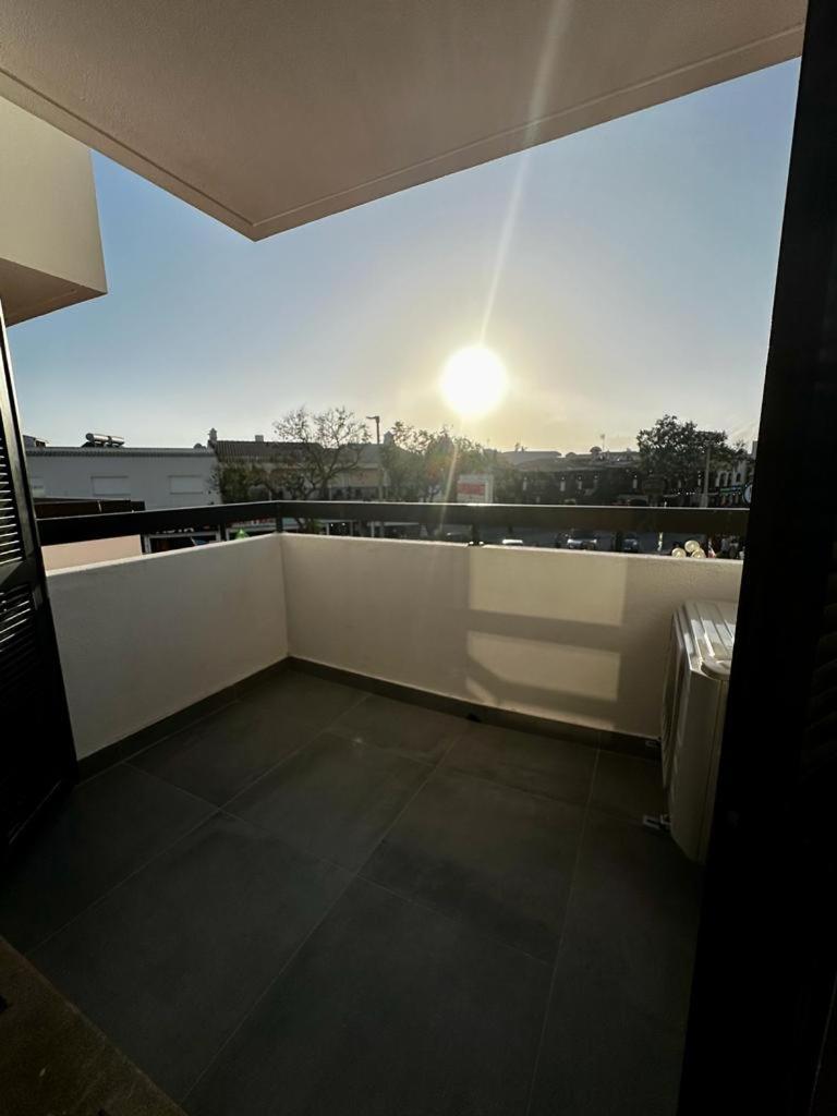 אלבופיירה Excellent Oura Apartments מראה חיצוני תמונה