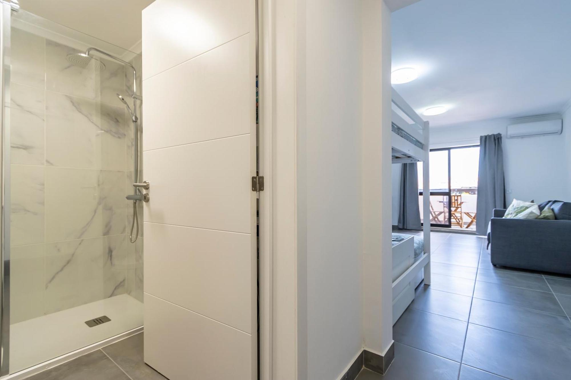 אלבופיירה Excellent Oura Apartments מראה חיצוני תמונה