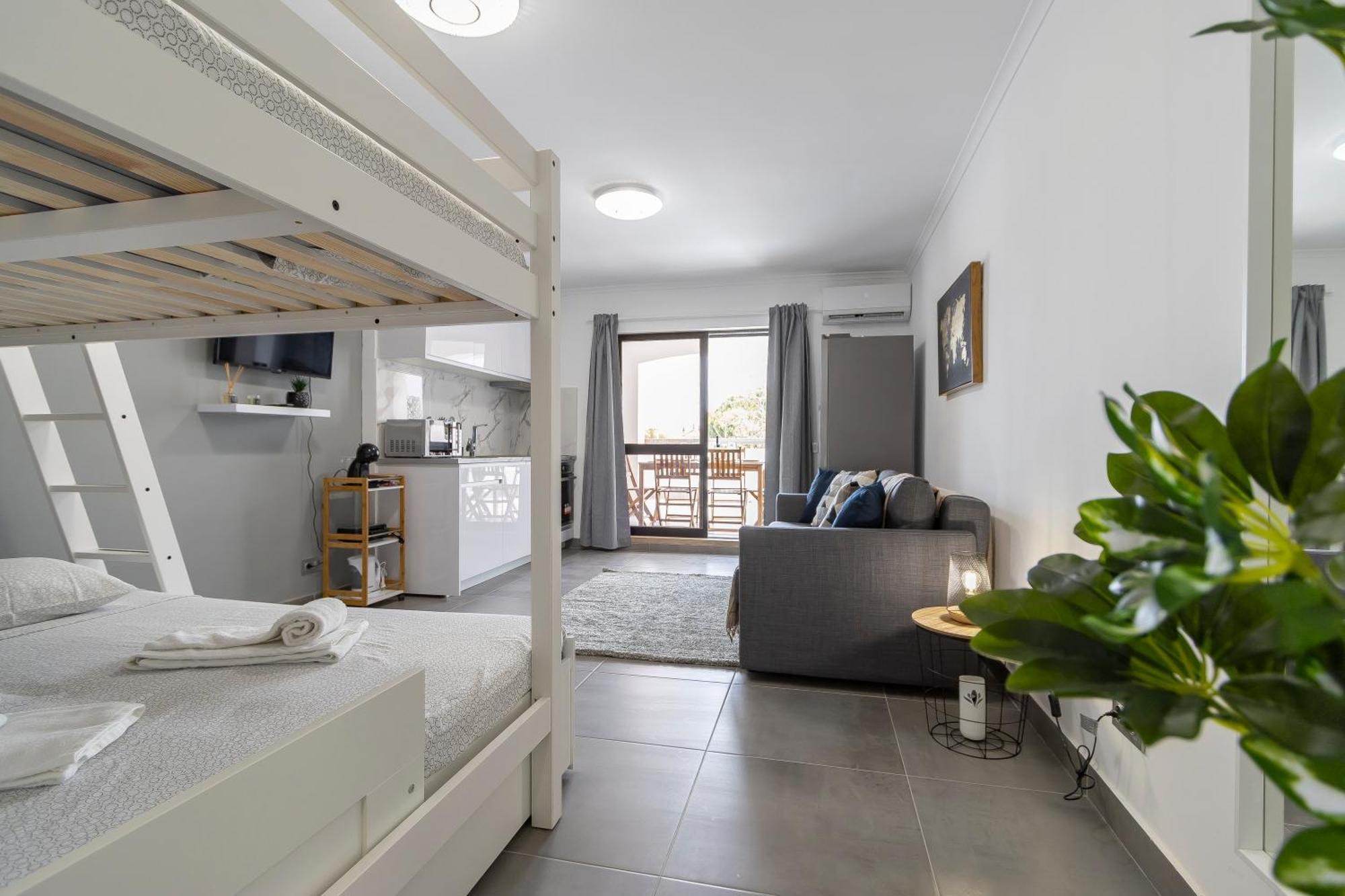 אלבופיירה Excellent Oura Apartments מראה חיצוני תמונה