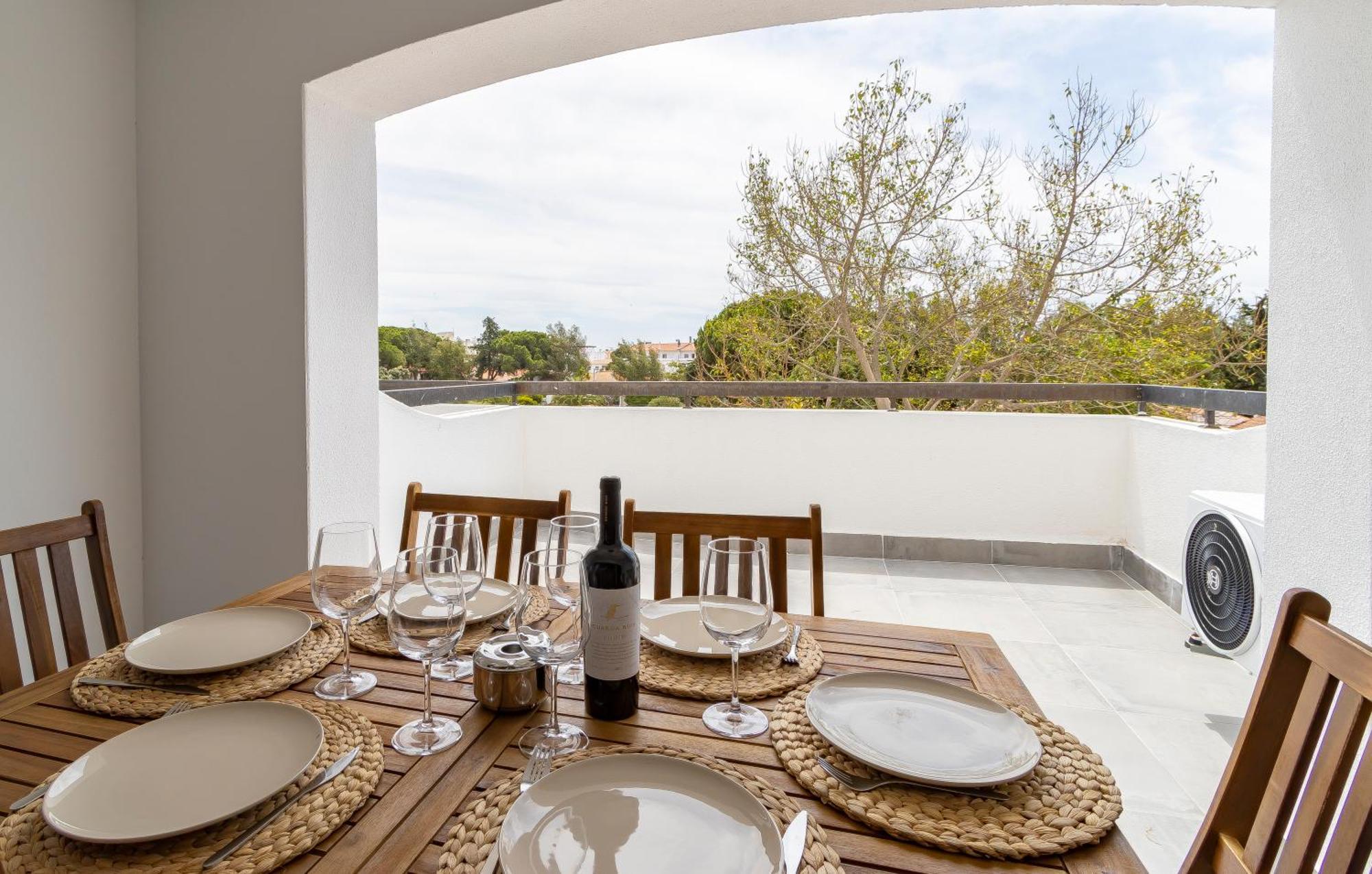 אלבופיירה Excellent Oura Apartments מראה חיצוני תמונה